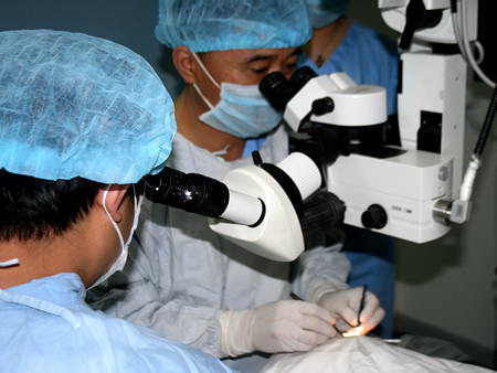 患癌下崗者眼角膜捐大學生確認捐贈后離世(圖)