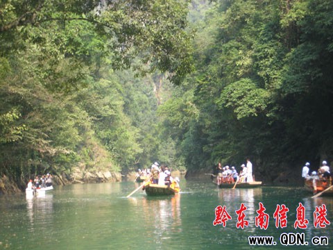 高過河上倩影飄 平凡人間現(xiàn)仙影(圖)