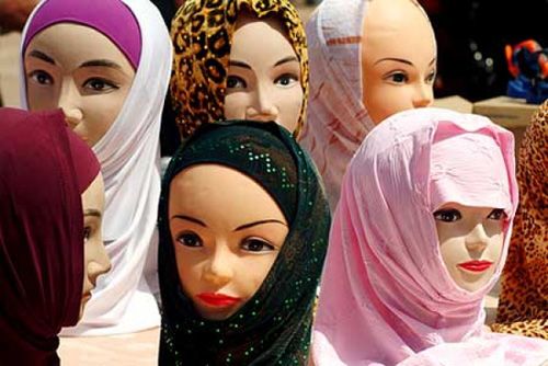 伊朗禁止商店擺放不戴面紗的女模特(圖)
