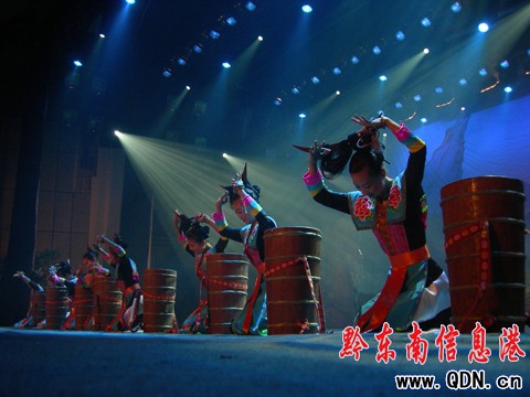 《我的巴身小 我的家》代表安順參加省民族會演