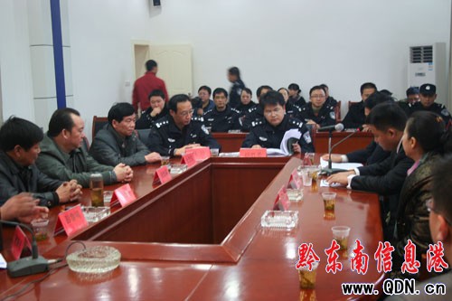 深圳正安集團(tuán)向州警察協(xié)會(huì)捐贈(zèng)38萬(wàn)元警用器材