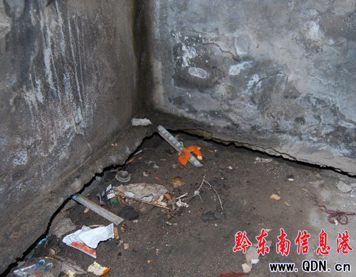 鎮(zhèn)遠(yuǎn)一驗(yàn)收樓房驚現(xiàn)裂縫(圖)