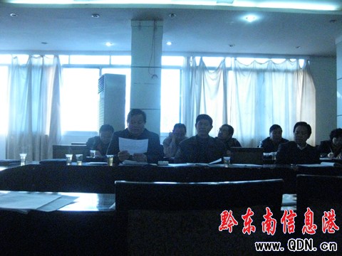 政協(xié)委員暢談文學藝術和新聞界(圖)