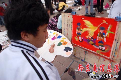 黃平抗旱促春耕 書畫義賣獻愛心(組圖)