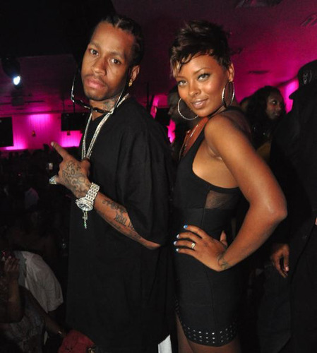 艾弗森與名模夜店尋歡只要美女酒精不愛籃球