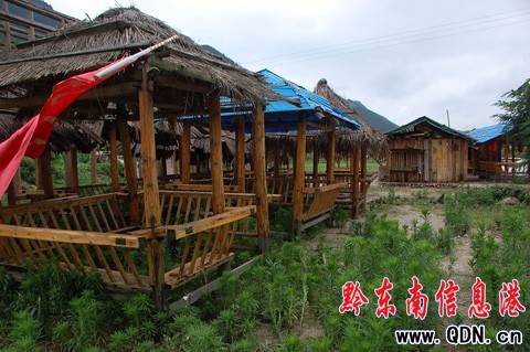 凱里:巴拉河 “農家樂”遭災 木橋被沖毀(圖)