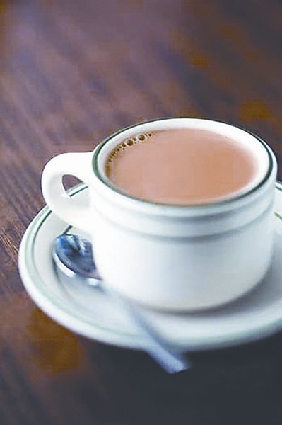 揭秘奶茶“恐怖”添加劑 珍珠果5元買千粒