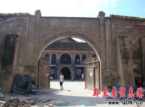 鎮遠“和平村”陳列展項目已進場(圖)