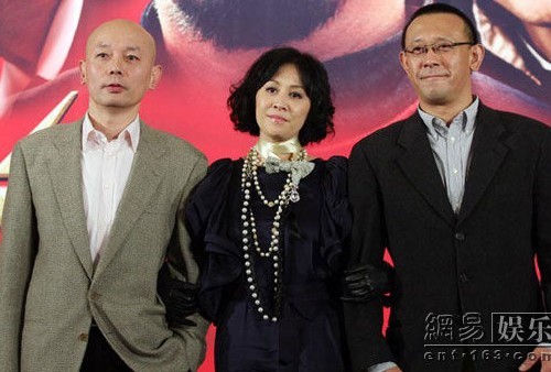 《讓子彈飛》首映 姜文妙語應答被贊和藹可親