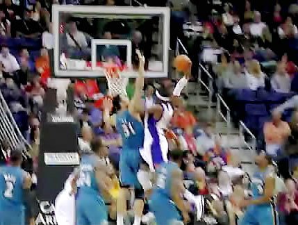 美媒熱炒瓦里克暴扣阿聯視頻 稱易被徹底摧毀