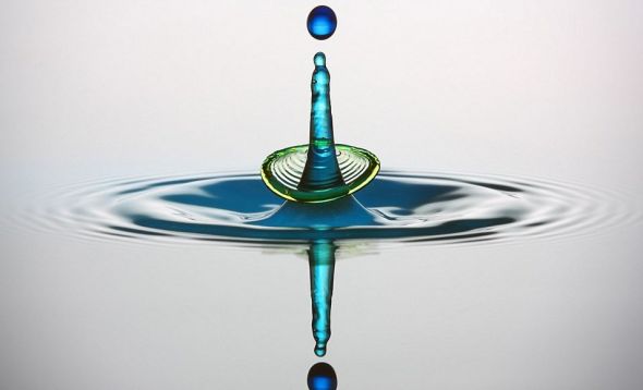 布勞寧采用幾乎自動的方法同步激活閥門和相機快門,捕捉稍縱即逝的美妙瞬間 布勞寧采用幾乎自動的方法同步激活閥門和相機快門,捕捉稍縱即逝的美妙瞬間