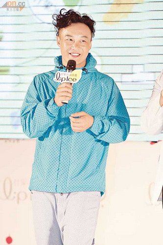 陳奕迅提前送情人節(jié)禮物 徐濠縈抱怨零驚喜(圖)