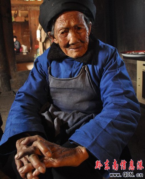 101歲老壽星 還能下地干活(圖)