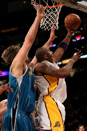 科比34分不敵保羅33+14 湖人首戰爆冷負黃蜂