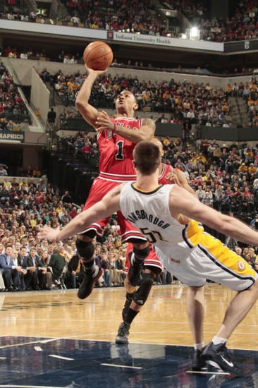 羅斯18中4進準絕殺 公牛再勝步行者總分3-0