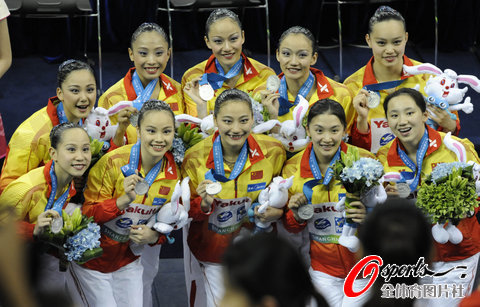 中國(guó)獲花游集體技術(shù)自選亞軍 實(shí)現(xiàn)歷史性突破