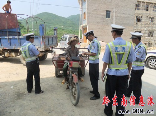 臺(tái)江:農(nóng)村道路摩托車大整治效果佳(圖)
