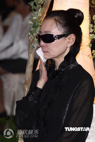 劉雪華被爆曾與劉德凱結婚 經紀人予以否認