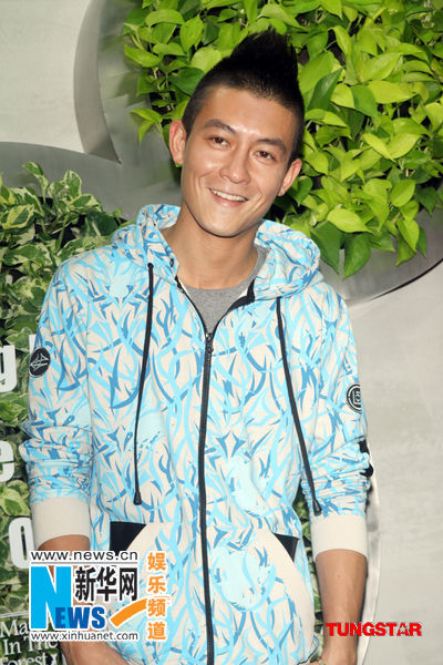 陳冠希代言撈金心情靚 否認情變與女友慶生