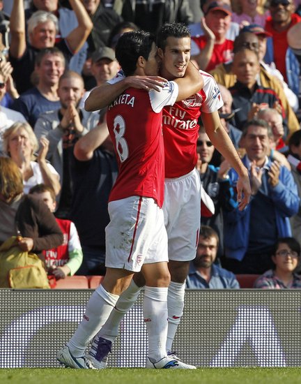 英超-阿森納3-1斯托克城 熱鳥破門范佩西雙中