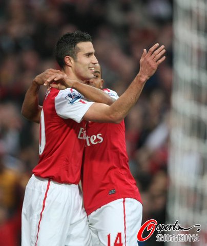 英超-阿森納3-0西布朗 范佩西2傳1射隊副建功