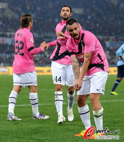 意甲-尤文圖斯1-0拉齊奧 雙劍合璧超烏雞登頂