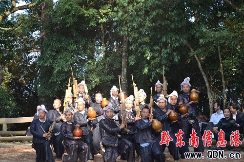 “侗族大歌節(jié)”之際岜沙民族風情表演隆重