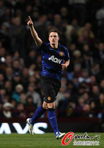 英超-曼聯(lián)1-0維拉 新星處子球小豌豆重傷離場