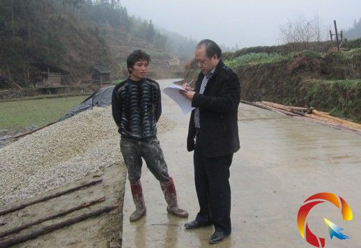 明察暗訪促作風 助推黨的群眾路線教育實踐活動